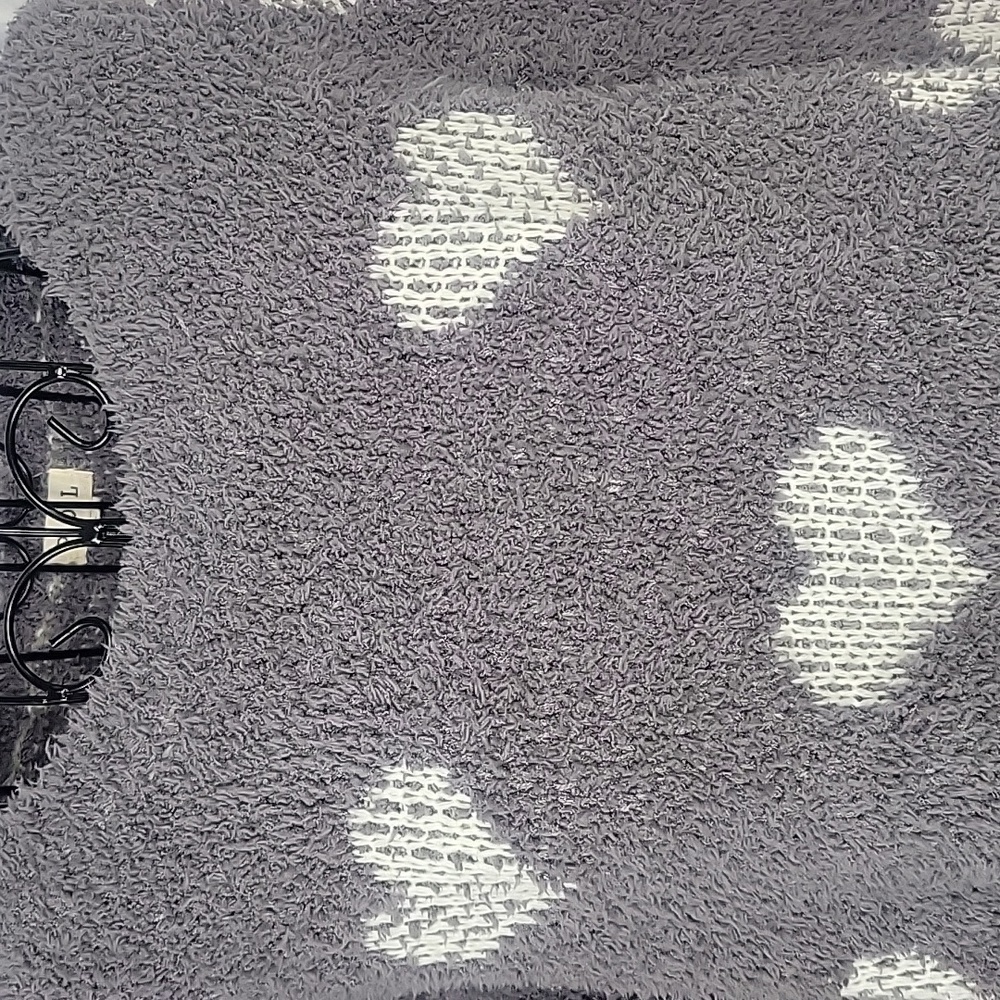 Pol Gray Heart Pattern Fuzzy Oversized Popcorn Kn… - image 2